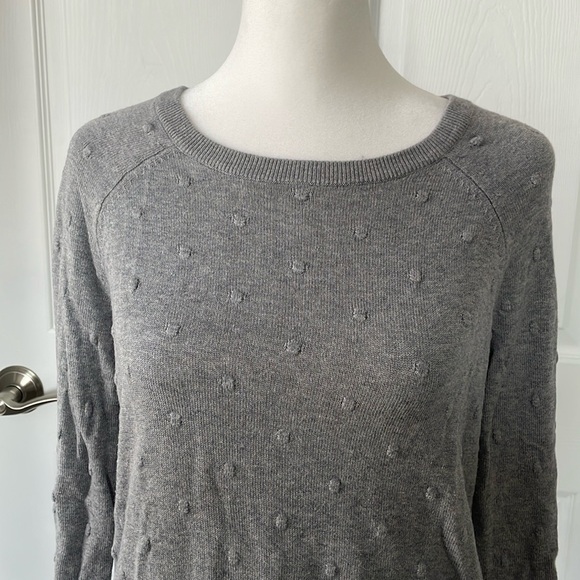 Vince Camuto Gray Detailed Sweater Size S - Picture 4 of 6